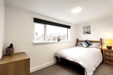 6 bedroom house to rent - Photo 3