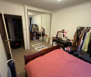 Redfern - Photo 4