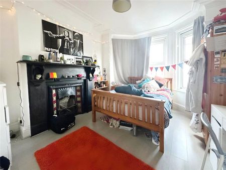 5 bedroom terraced house to rent - Photo 2