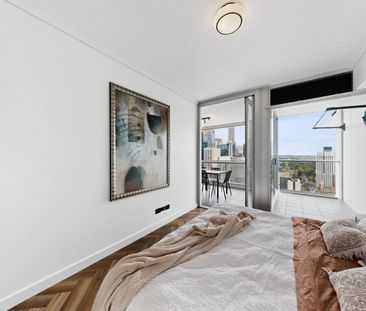 A Statement in Style | Exquisitely Renovated CBD Apartment with Spectacular Views - Photo 3