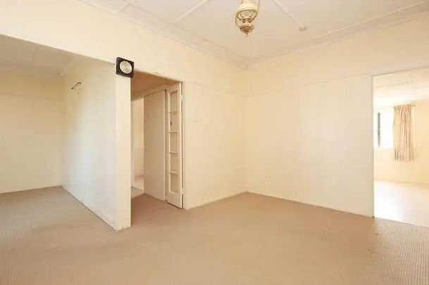 29 Alderley Avenue, Alderley QLD 4051 - Photo 1