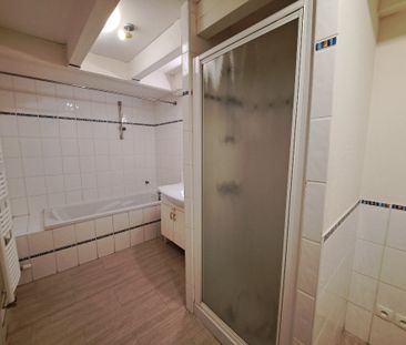 Location Appartement 4 pièces 103m² - Photo 4