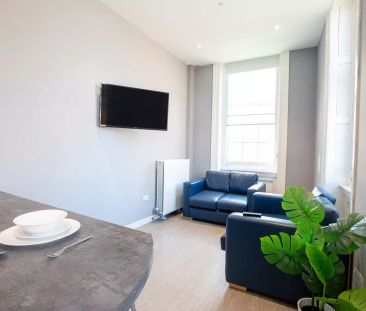 Deluxe Ensuite - Photo 2