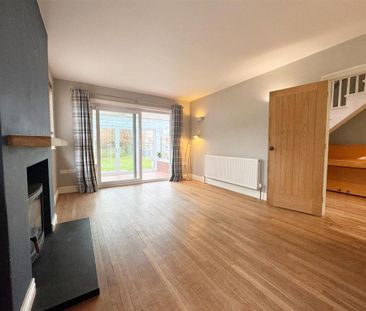 4 bedroom detached house to rent - Photo 3