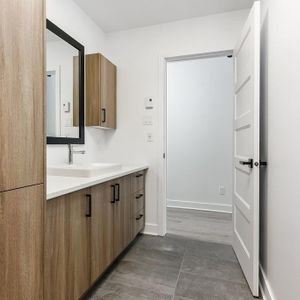 Beau grand 5 1/2, Ormstown, Libre maintenant ! - Photo 2