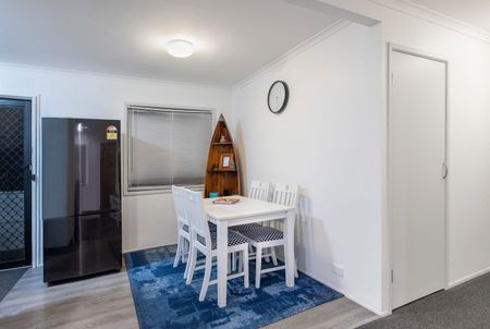 Spacious Family Home - Photo 5