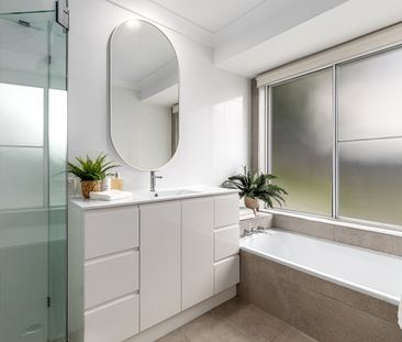 66 Discovery Drive, Helensvale QLD 4212 - House For Rent | Domain - Photo 4