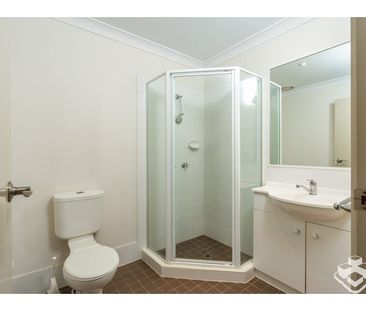 Safe, secure, quiet accommodation - Photo 6