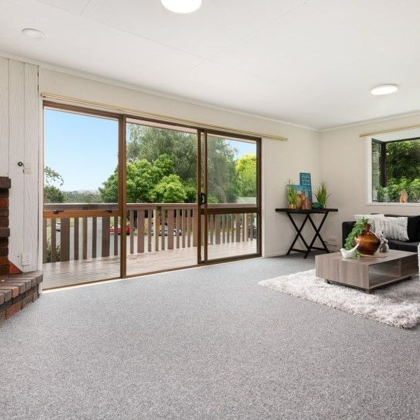 139 Princess Road, Bellevue - Photo 1