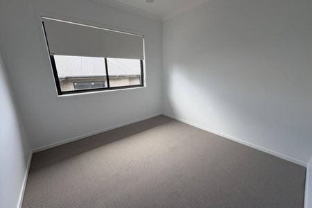 BRAND NEW 4 BEDROOM HOME! - Photo 5