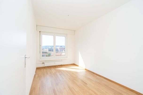 Beautiful apartment in the center of Biel! - Photo 1