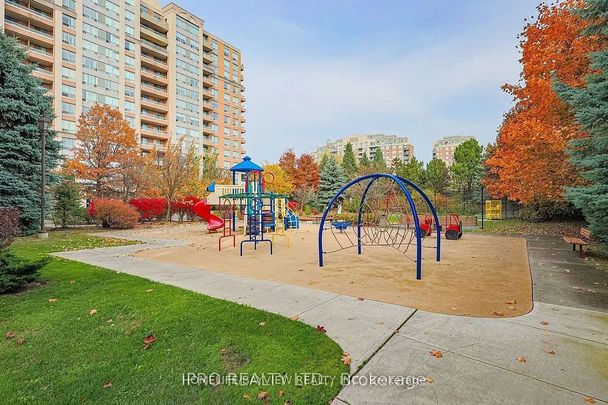 For Lease - 19 northern heights Drive Unit# 202, Richmond Hill, Ontario - Photo 1