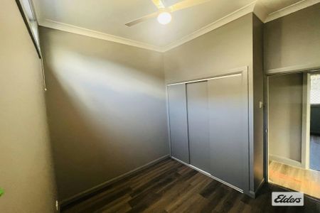 Newly Renovated 4 Bedroom Home - Photo 4