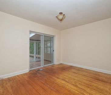 For Lease - 4073 Ellesmere Road Unit# Main floor only, Toronto, Ont... - Photo 4