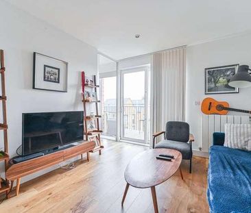 Dowding Drive, Blackheath, SE9 - Photo 2