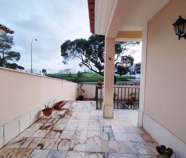 Moradia T4 em Lisboa - Photo 2