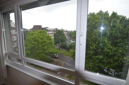 Galba Court, Brentford Dock, TW8 - Photo 4