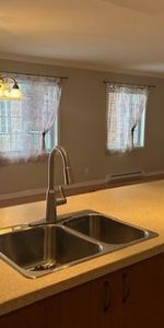 Très grand condo 3½ lumineux + salle de lavage séparée (Beauport) - Photo 4