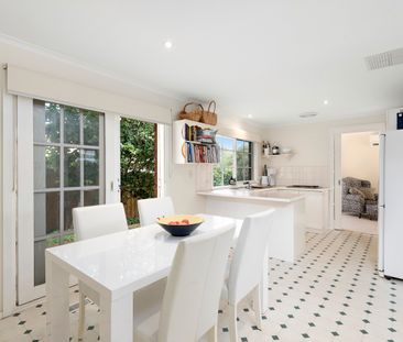 Pristine Single-Level Rarity - Photo 2