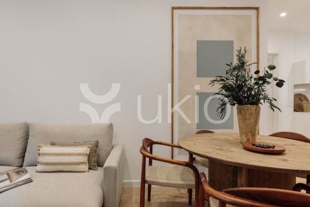 Barcelona Capital, Catalonia 08003 - Photo 4