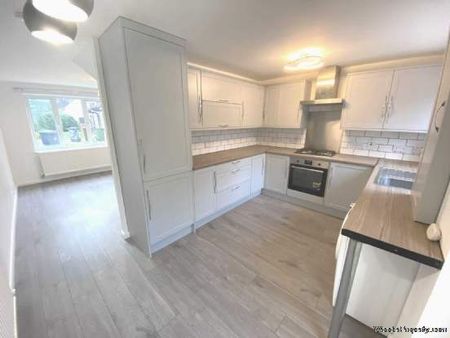 2 bedroom property to rent in Borehamwood - Photo 5