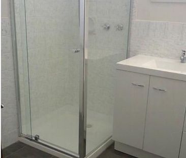 Prime Location Family Home - Photo 6