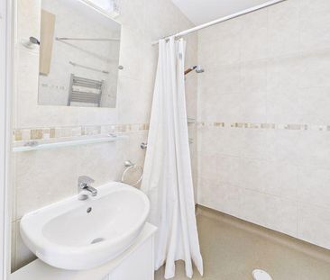 5 bedroom detached house to rent - Photo 5