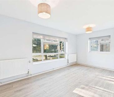 Dale Court, Grove Hill, South Woodford, London, E18 - Photo 3