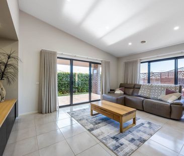 Exceptional Family Comfort in the Rosenthal Estate - Photo 6