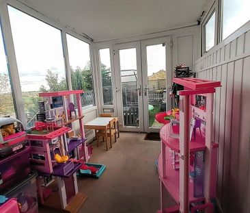 3 bedroom end of terrace house to rent - Photo 1