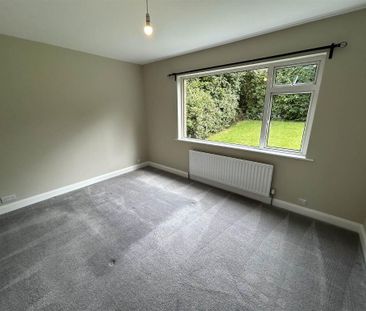 13 Carolsteen Park, Helens Bay, BT19 1JU - Photo 4