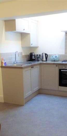 Summerland Avenue, Minehead, TA24 - Photo 1