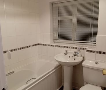 27 Woodhill Avenue, Gainsborough, DN21 1FB - Photo 6