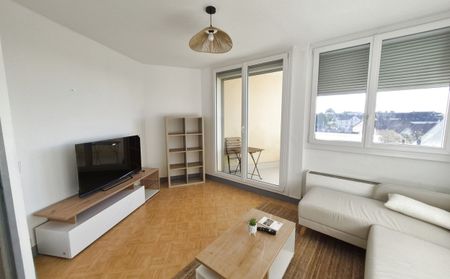 PONTARLIER CENTRE VILLE - T2 MEUBLE - BALCON - CAVE - Photo 2