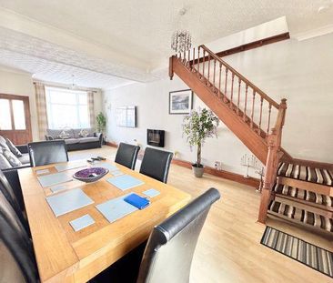 2 bedroom property to rent - Photo 3