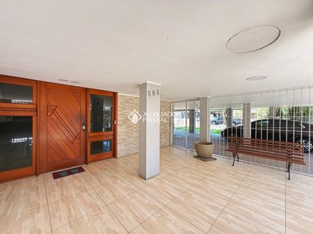 Apartamento com 2 quartos e 65m² para alugar em Passo da Areia, Porto Alegre. - Foto 3