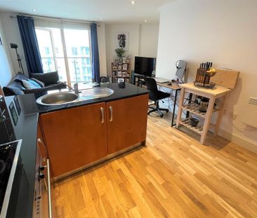 1 bedroom flat to rent - Photo 2