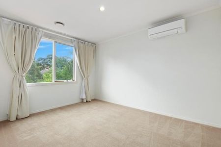 7 Locksley Road, Ivanhoe - Photo 2