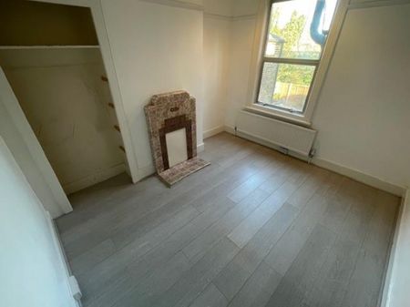 3 Bedroom House To Let - Photo 4