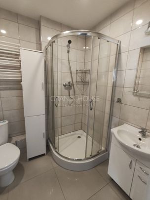 Podzamcze 2-pok. mieszkanie z niezależną kuchnią - Zdjęcie 1