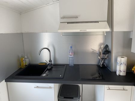 Location Appartement 1 pièce 28m² CASTELNAUDARY 11400 - Photo 5