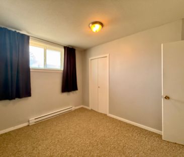 Immaculate 3 Bdrm Suite in Rutland - Photo 2