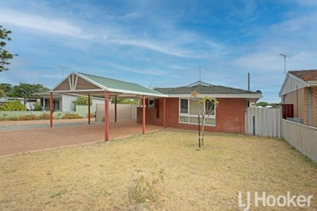 Neat & Tidy 3-Bedroom Home in Prime Mandurah Location - Photo 5