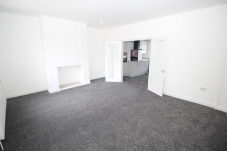 3 bedroom terraced house to rent - Photo 2