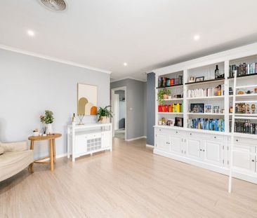 Renovated Home in Quiet Court! - Photo 1