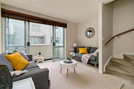 Townhouse in Mt Eden - Photo 3