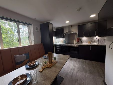 Premium Ensuite - Photo 4