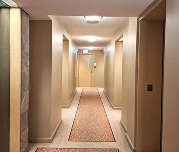 For Lease - 25 Grenville Street, Toronto, Ontario - Photo 2
