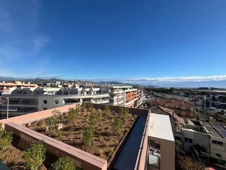 Location Appartement 2 pièces 41m² ST LAURENT DU VAR 06700 - Photo 3