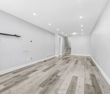 48 Davenport Crescent #Upper - Photo 2